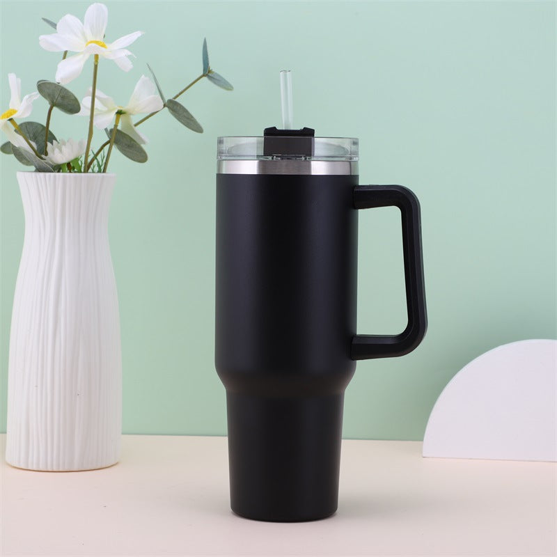 Large capacity insulated mug