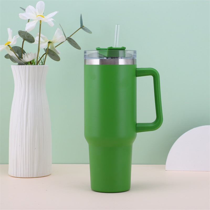 Large capacity insulated mug