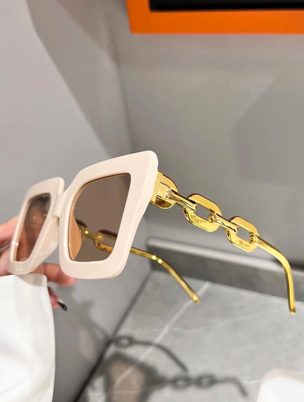 New square frane fashion glasses